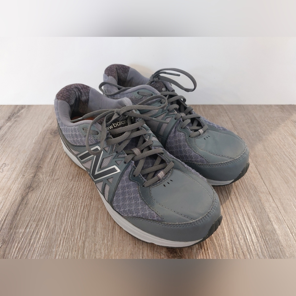 New balance 847v2 Women's Size 8